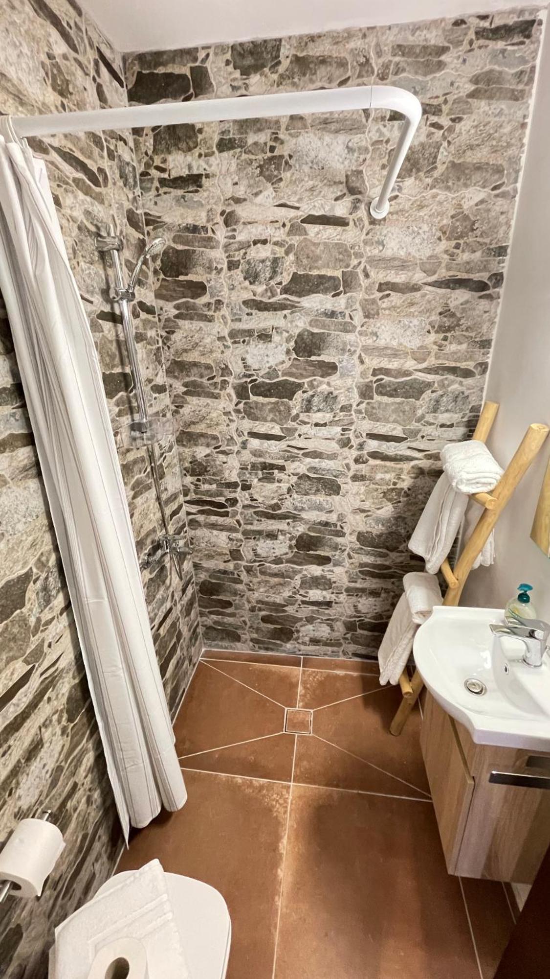 Zenso Studios Tolón Exteriör bild